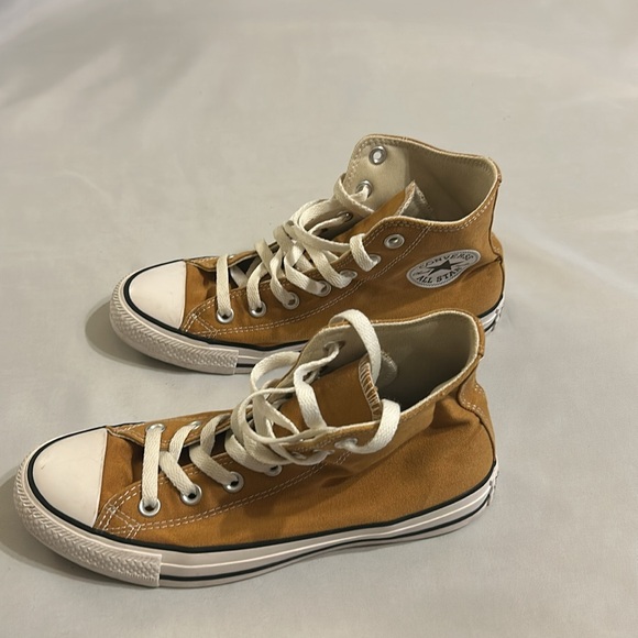 Shoes - Converse All Stars High Top Chuck Converse